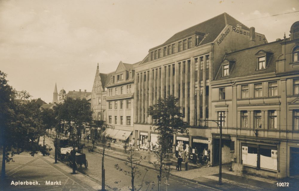 Julius-Rosenberg-er-ffnete-am-26-Mai-1925-sein-Kaufhaus-am-Marktplatz-Aplerbecks-bekanntestes-Gesch-ftshaus-wird-100-