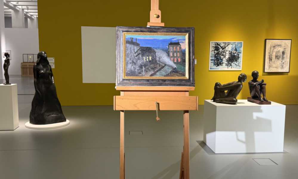 Gemälde im Ausstellungsraum