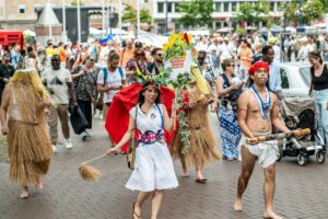 Bild zeigt die Parade der Vielfalt
