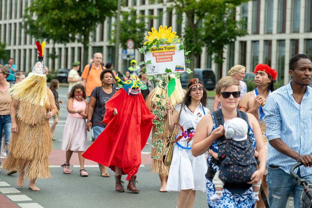 Bild zeigt Parade der Vielfalt