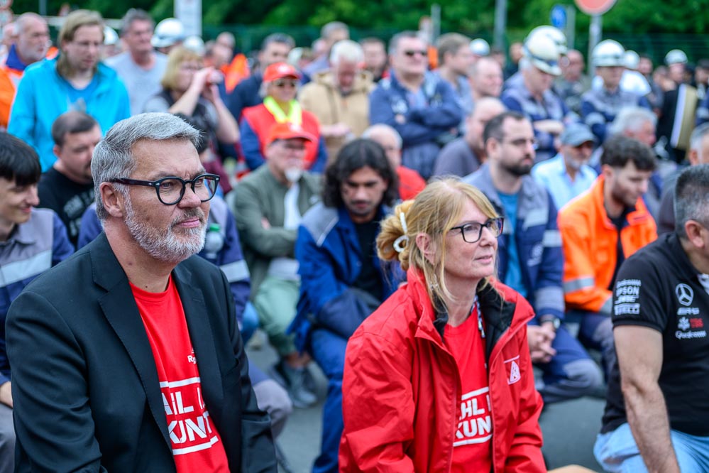 200-Millionen-Euro-sollen-eingespart-werden-11-000-Stellen-in-Gefahr-Protest-gegen-Giftliste-Besch-ftigte-von-Thyssenkrupp-wehren-sich-gegen-Sparpl-ne