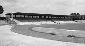 Blick ins Stadion Rote Erde