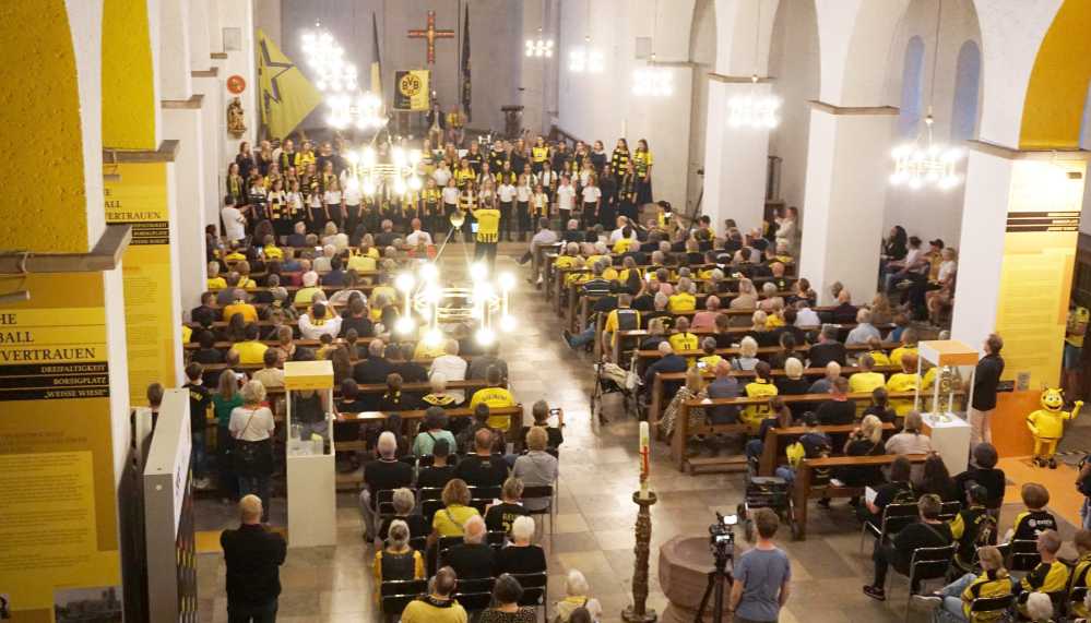 Blick in die Kirche während des BVB Gottesdienstes.