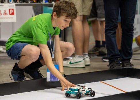 Deutschlandfinale der World Robot Olympiad 2025
begeistert Tausende in Dortmund