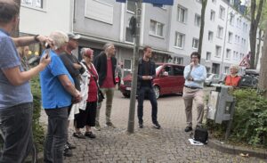 Teilnehmer an dem Aktionstag in Dortmund an der Chemnitzerstraße