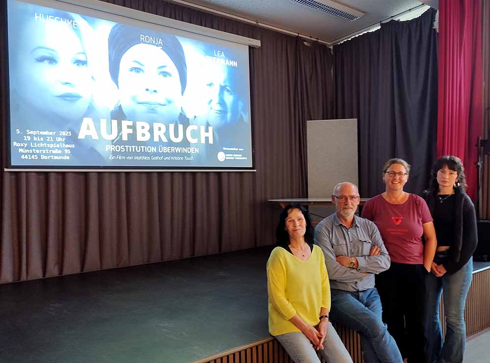 Begrüßung bei der Veranstaltung