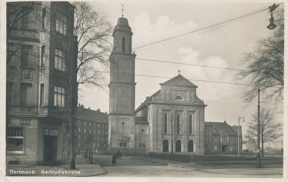St. Gertrudis-Kirche um 1930.