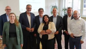 Teilnehmende der Podiumsdisskusion