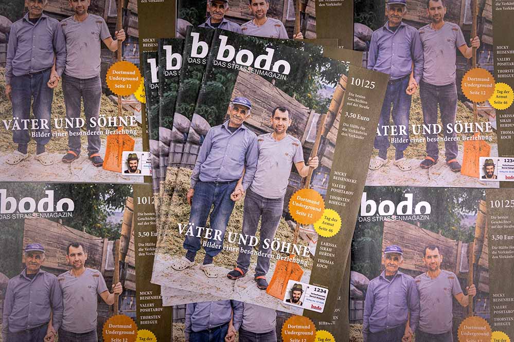 Die-neue-Ausgabe-des-Stra-enamagazins-f-r-Dortmund-und-Bochum-V-ter-und-S-hne-die-bodo-im-Oktober-2025