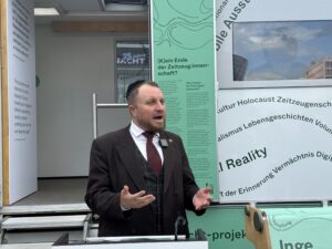 Avigdor Nosikov, Rabbiner der jüdischen Gemeinde.