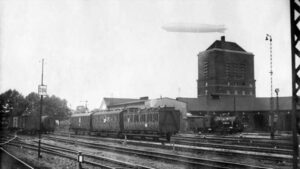 Alte Fotografie des Bahnhofs