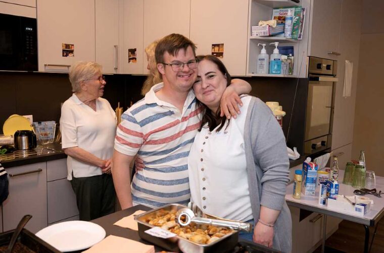 Blick in die Gemeinschaftsküche eines Wohnprojektes