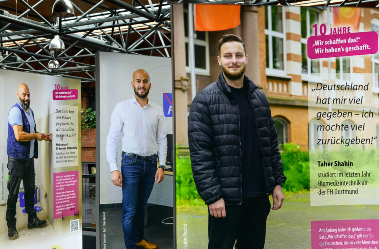 Bild zeigt Teile der Ausstellung "Zehn Jahre - wir haben es geschafft"