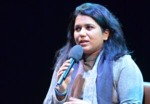 Saba-Nur Cheema bei ihrer Ansprache.