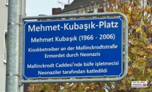 Schild vom Mehmet-Kubaşık-Platz