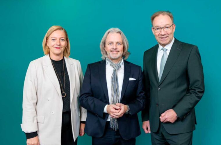 Vertreter:innen der Ruhr-IHKs