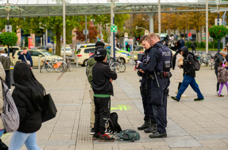 Personenkontrolle im Rahmen des Präsenzkonzeptes Fokus