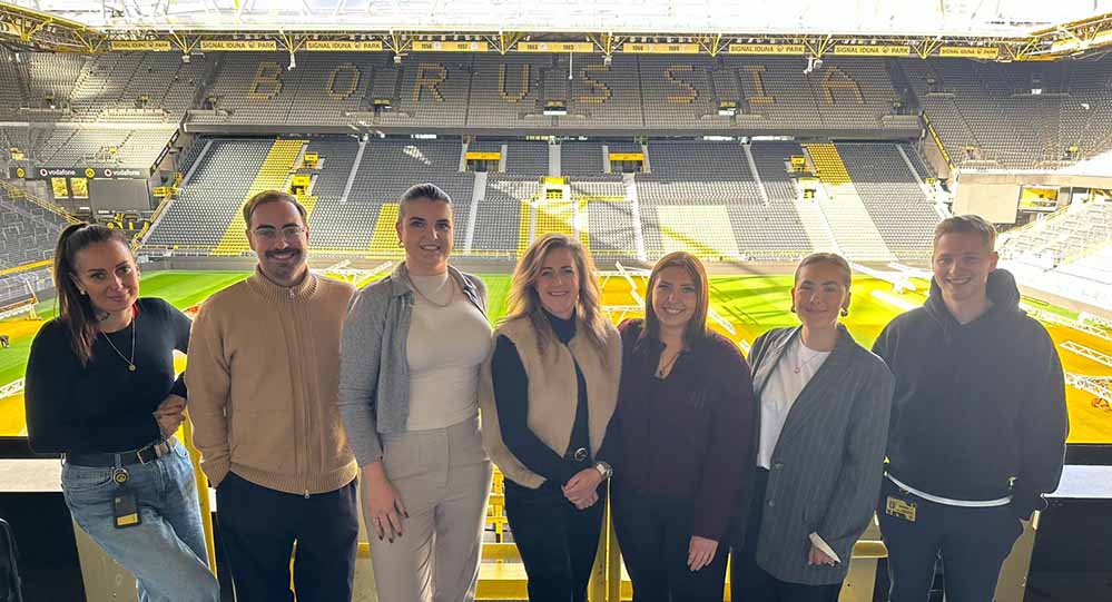 Gruppenfoto im Stadion