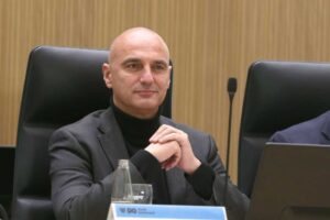 Alexander Kalouti in der Ratssitzung