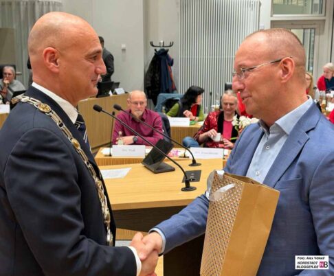 NSB - Konstituierende Ratssitzung - Amtseinfügung OB Alexander Kalouti_3138