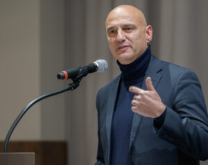 Bild zeigt Oberbürgermeister Alexander Kalouti