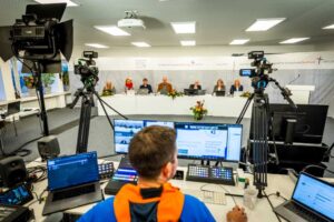 Blick von der Aufnahmetechnik in die Runde