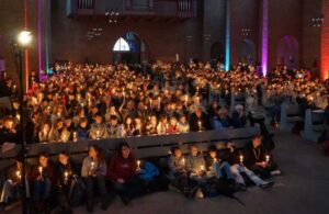 Blick in den Kirchenraum
