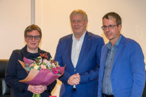 Bild zeigt Dr. Tanja Pirsig-Marshall ist neue Leiterin des MKK und der Kulturdezernent Jörg Stüdemann sowie Dr. Stefan Mühlofer, Direktor der Kulturbetriebe