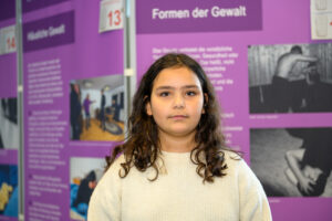 Bild zeigt Sevede Özkan ???, die einen Diebstahl aus PKW verhinderte