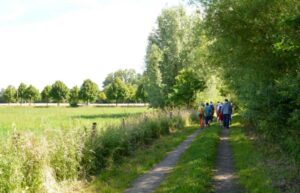 Wanderer im Naturschutzgebiet