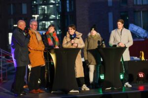 Blick in die Runde der Redner:innen