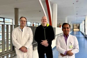 Patient mit seinen Ärzten