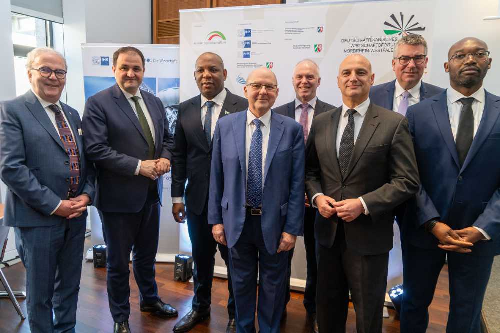 Gruppenbild einiger Beteiligten