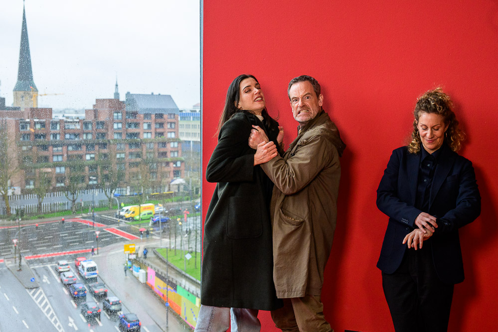 v.l. Sophia Mercedes Burtscher, Jörg Hartmann und Alessija Lause