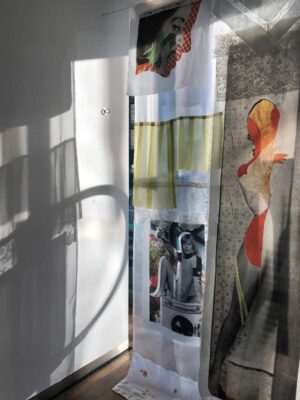 Kunst auf einer Stoffbahn