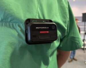 Body-Cam an Pflegekleidung
