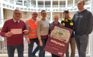 Gruppenphoto von Nolympia. Mit Wolfgang Freye, Jörg Detjen, Marianne Süßmuth, Alena Blaß, Paul Azauly und Christoph Harting