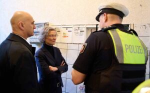 Koordinierte Kontrollen in vier Dortmunder Problemimmobilien: Stadt stellt Missstände fest und überprüft Sozialleistungen