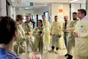 Ärzt:innen im Austausch