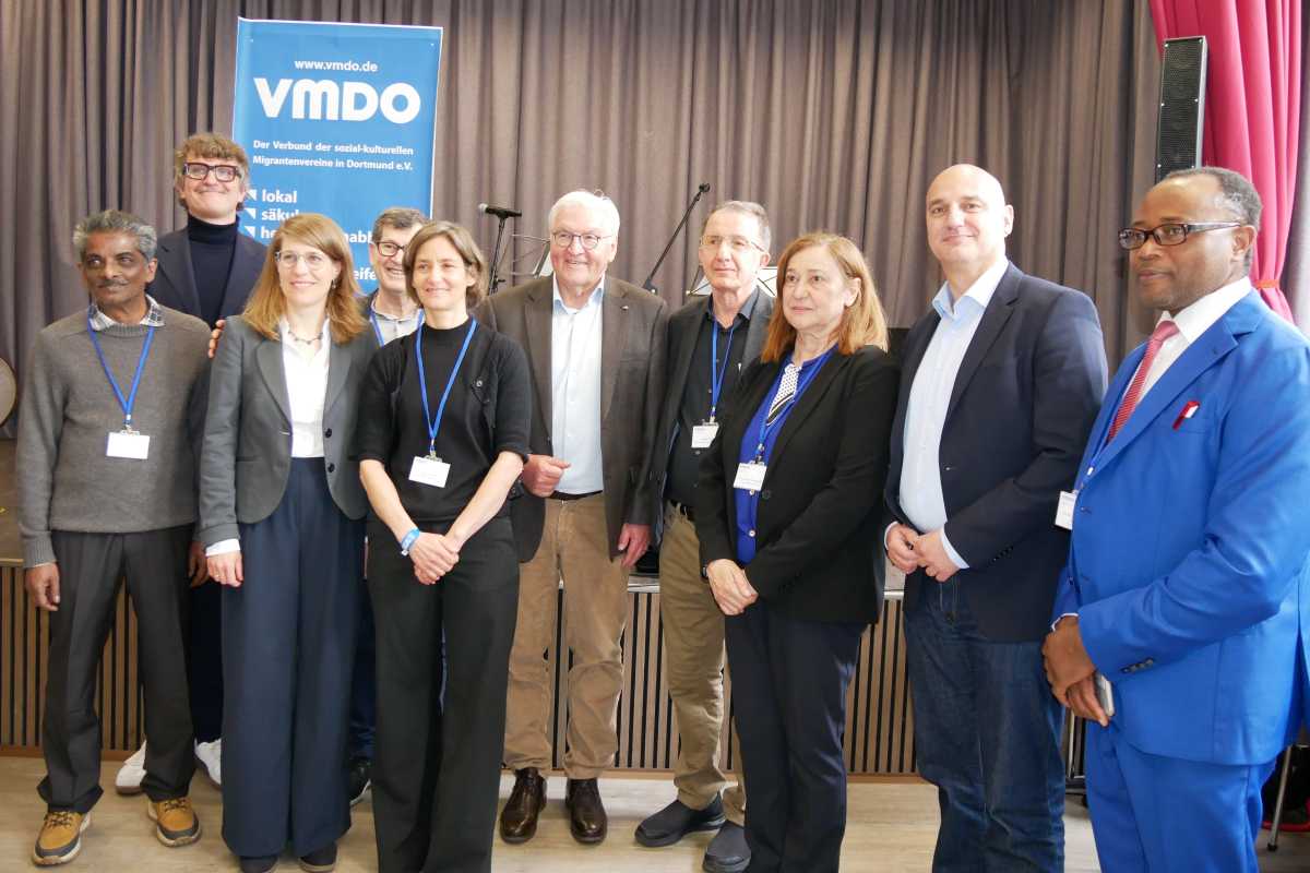Gruppenfoto der Beteiligten