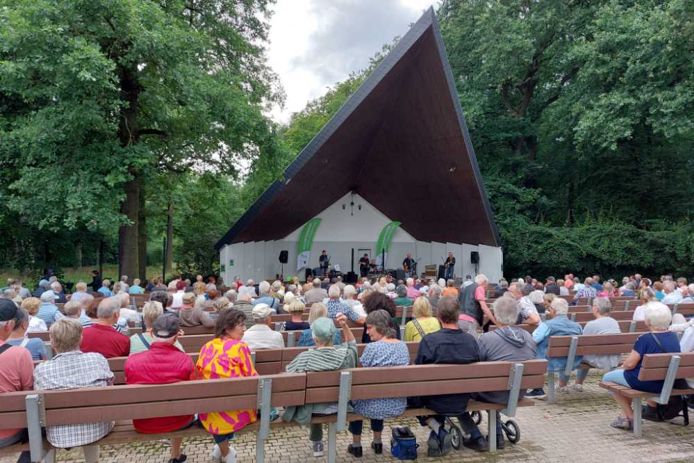 Blick auf den Musikpavillon