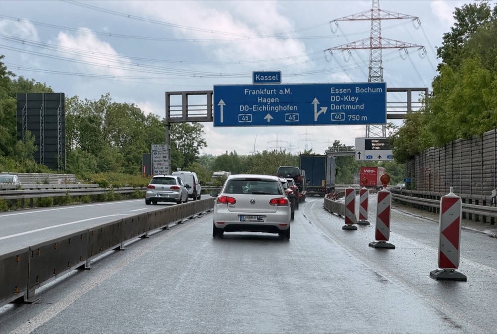 Autobahn 45 - Sauerlandlinie - Abfahrt Dortmund-Hafen