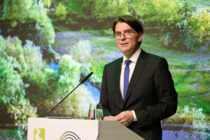 Bild zeigt:Prof. Dr. Uli Paetzel (Vorstandsvorsitzender des Lippeverbandes.