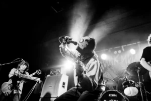 Die australische Band Gee Tee tritt bei den Sonic Wabes auf.