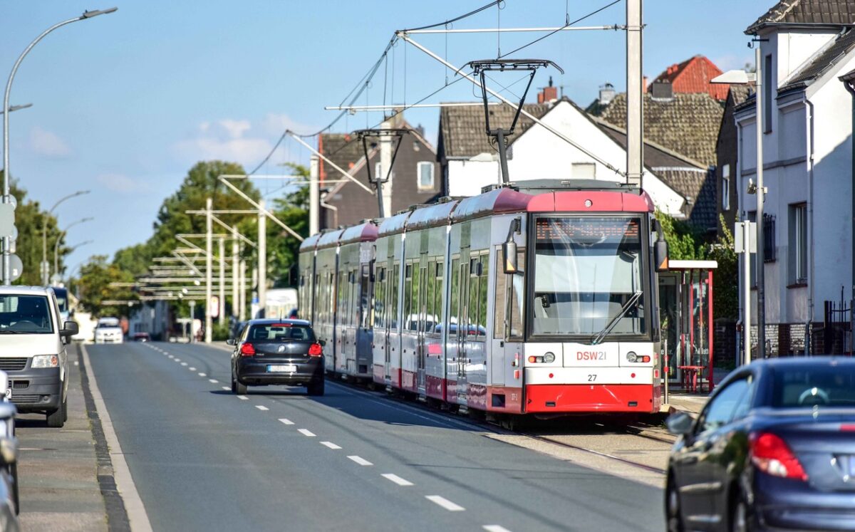 U43, Wickeder Hellweg, Verkehrssituation, Fahrzeug, auf der Strecke