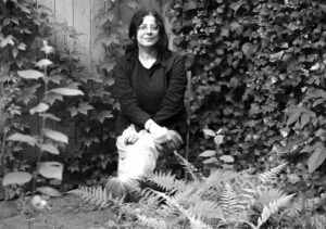 Foto der Person im Garten