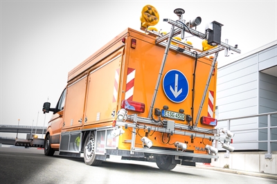 Das ARGUS-Messfahrzeug ist ein spezielles Hightech-Fahrzeug zur automatisierten und objektiven Straßenzustandserfassung.