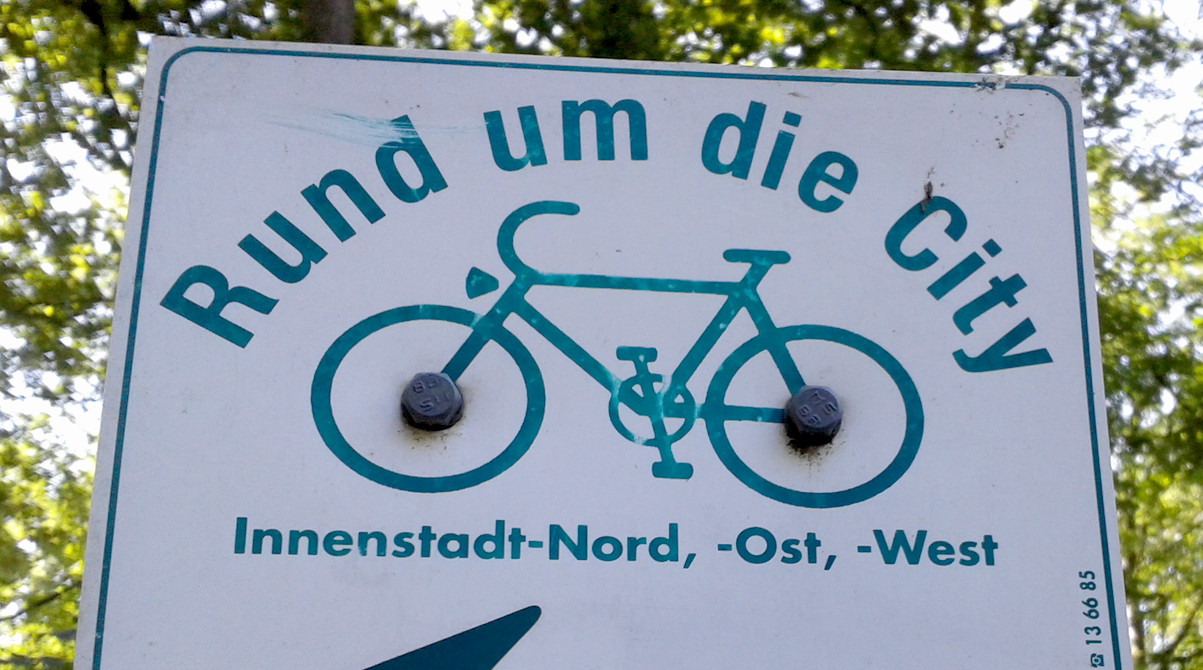 Das Foto zeigt ein Schuld der Route