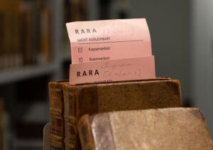 Im Magazin der Stadt- u. Landesbibliothek Dortmund. Seltene nicht ausleihbare Bücher