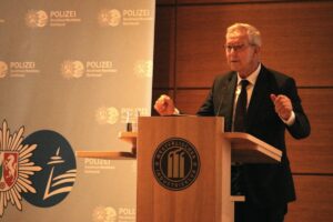Der ehemalige Dortmunder Polizeipräsident und amtierende Regierungspräsident Köln Gregor Lange